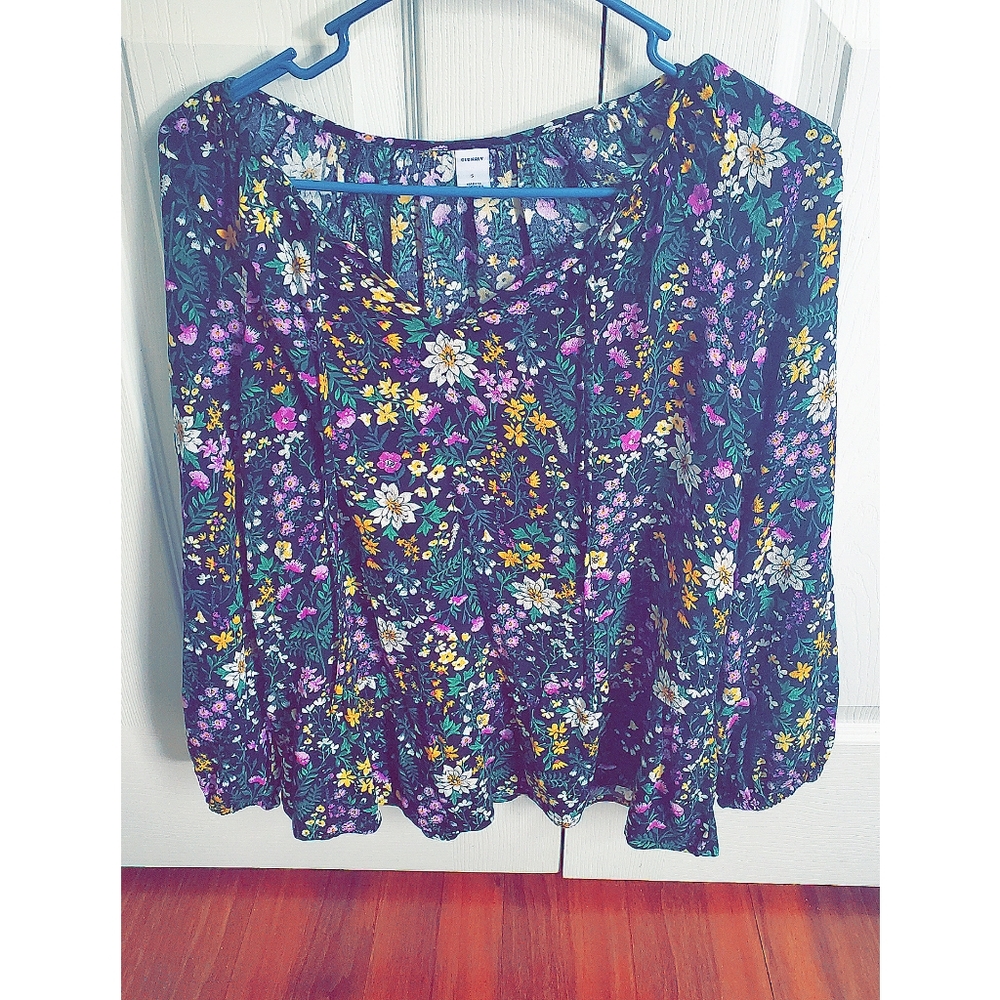 Old Navy Women's floral top
